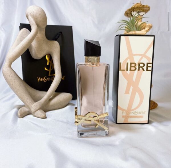 Libre Yves Saint Laurent