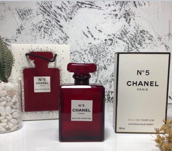 Chanel No. 5 Leau Red Edition